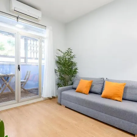 דירה Beachside Ideal For Digital Nomads *